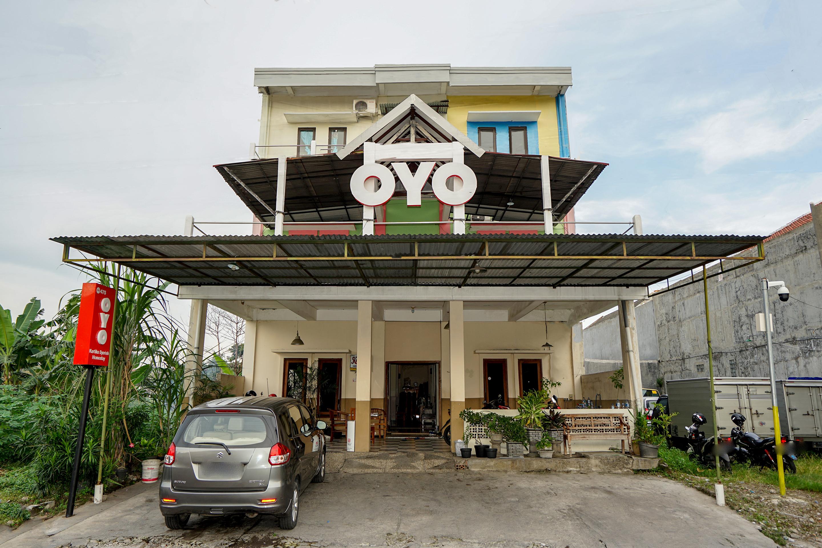 Kartika Homestay Syariah Surabaya Exterior photo